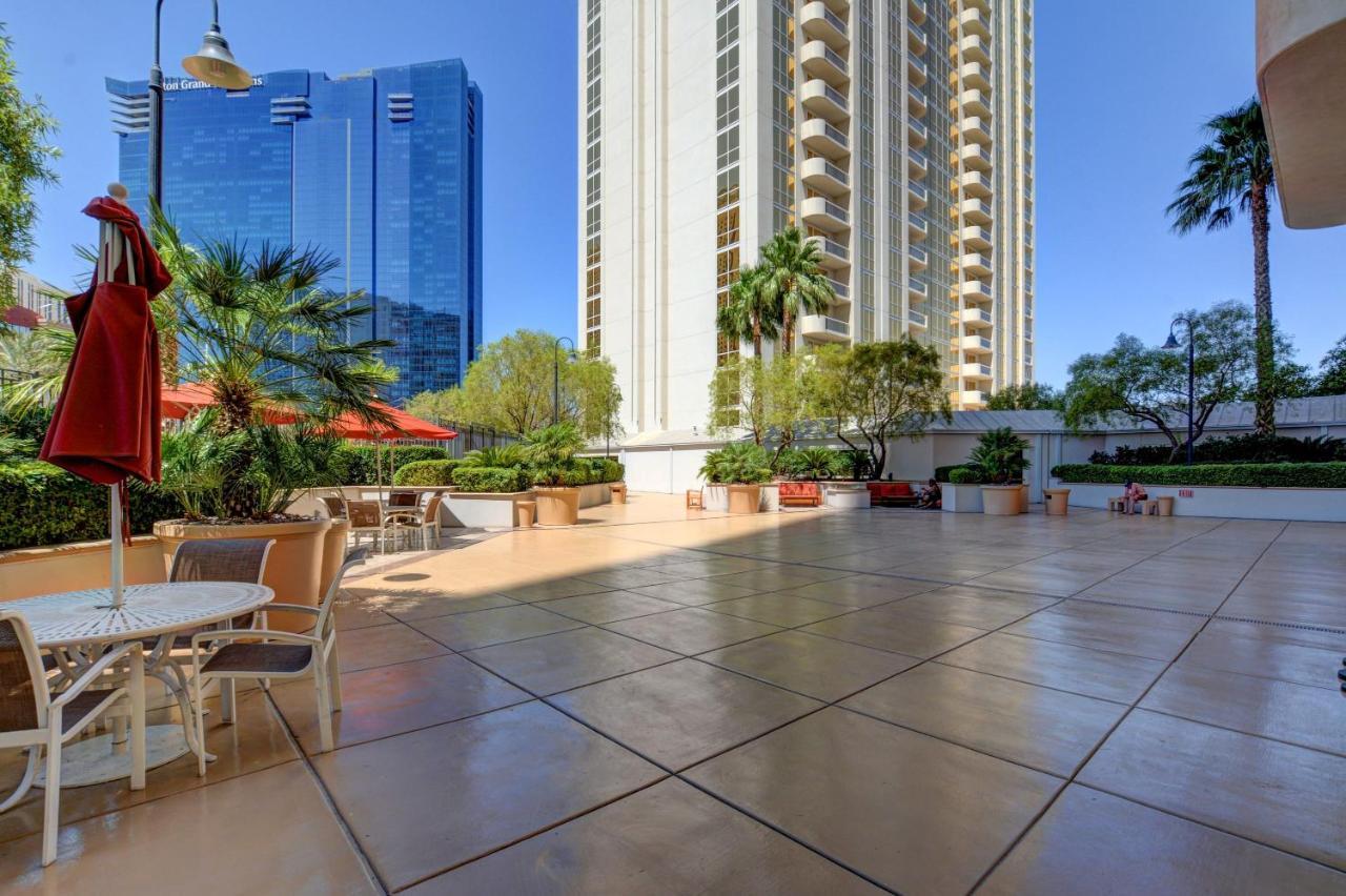 Mgm Signature-22-707 F1 Track & Strip View Balcony Лас-Вегас Экстерьер фото